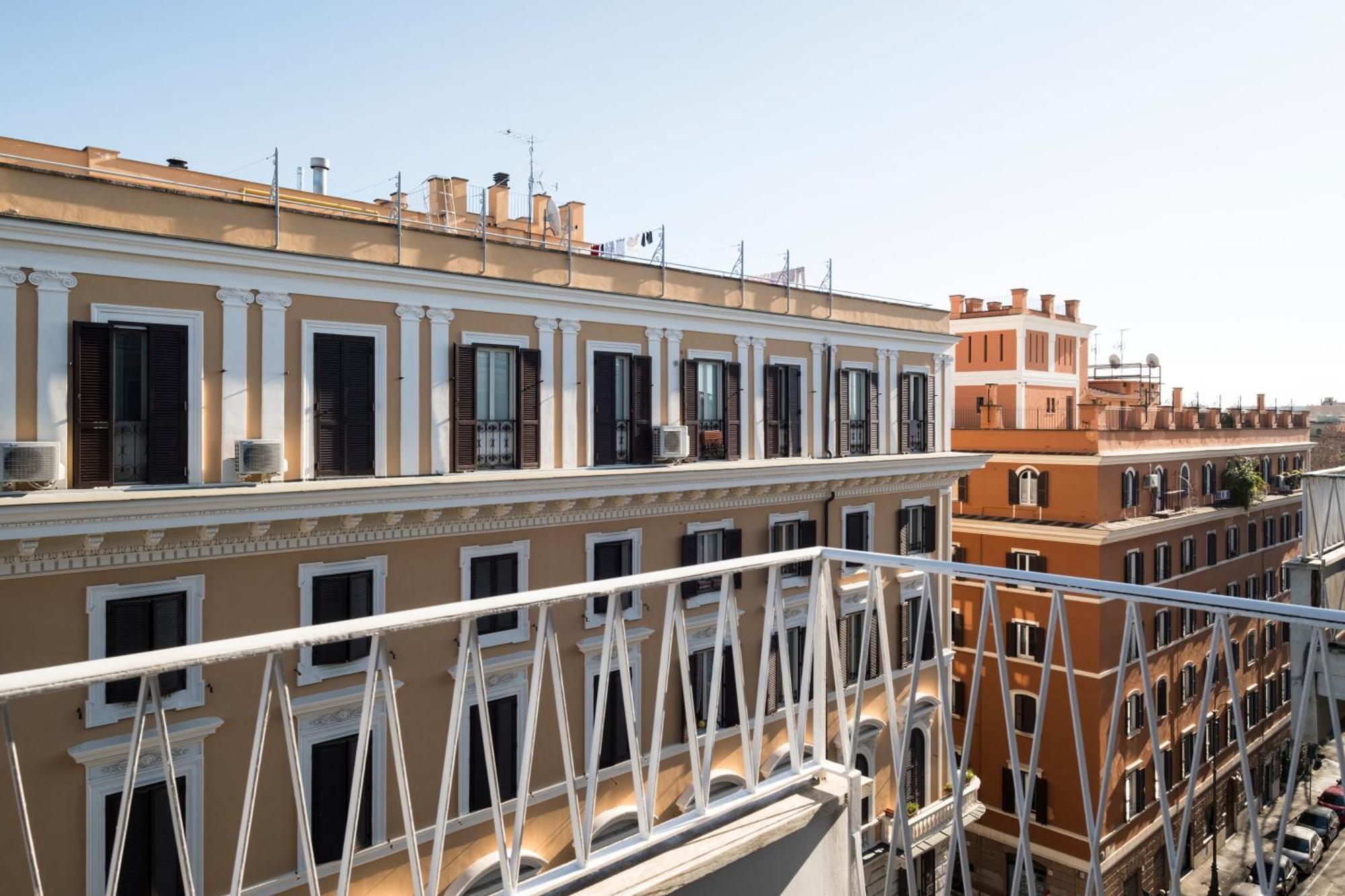 Savoia Luxury Penthouse Apartment *